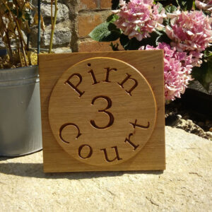 Round Wooden House Sign – 220 x 220mm